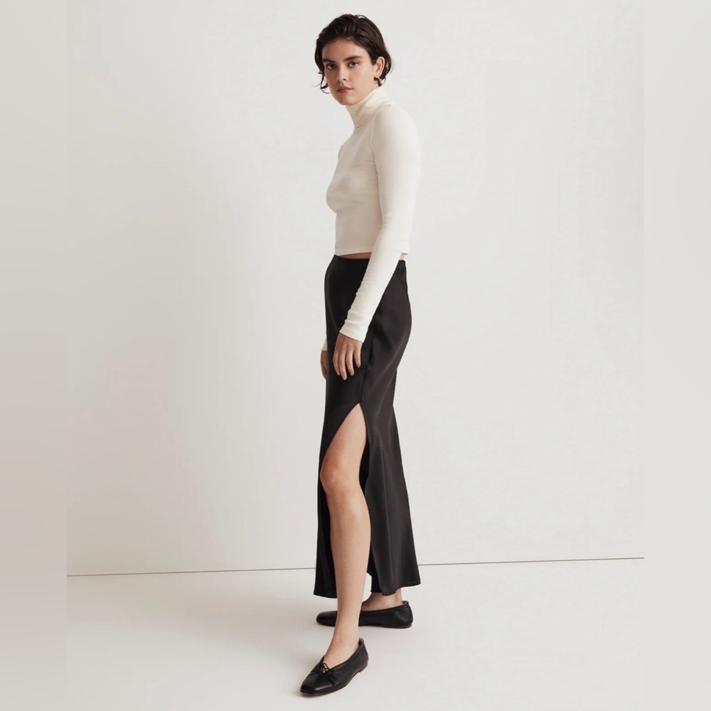 Madewell Turtleneck Long-Sleeve Tee - Picture 2 of 13